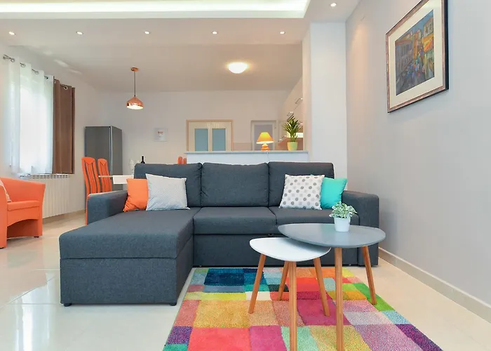 Olivera 1726 Apartman Póla