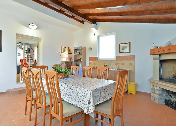 Olivera 1726 Apartman Póla