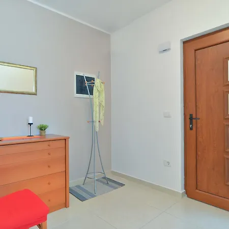 Olivera 1726 Apartment Pula
