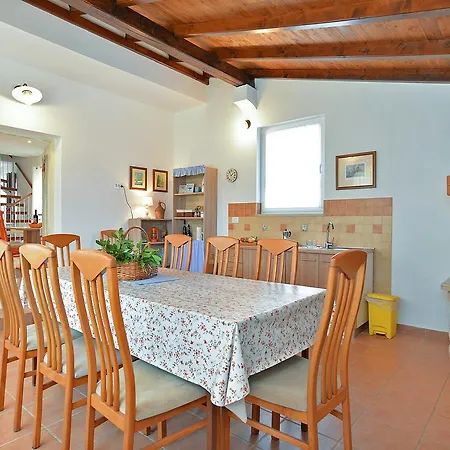 Olivera 1726 Apartment Pula